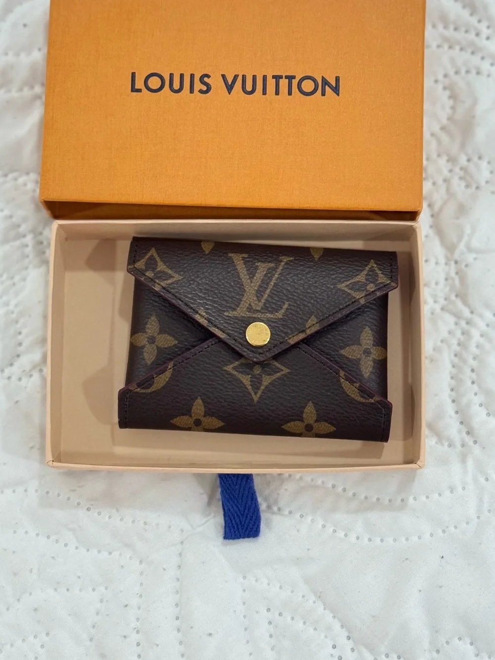 Louis Vuitton compact envelope